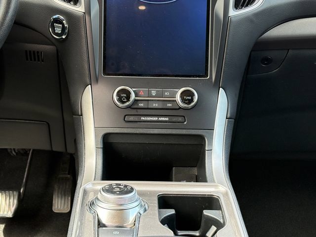 Used 2024 Ford Edge SEL AWD/4WD image 11