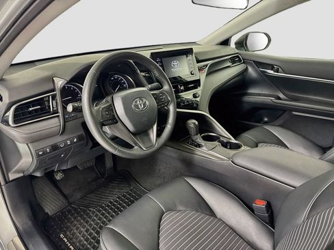 Used 2024 Toyota Camry SE FWD image 10