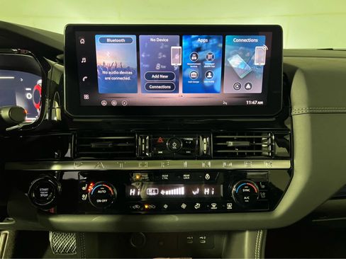 New 2026 Nissan Pathfinder Platinum image 9