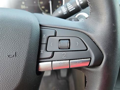 Used 2023 Cadillac XT4 Luxury image 18