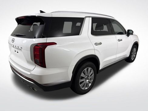 Used 2025 Hyundai Palisade SEL FWD image 3