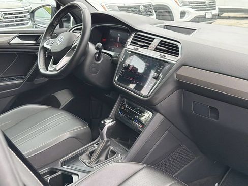 Used 2023 Volkswagen Tiguan SE R-Line FWD image 8