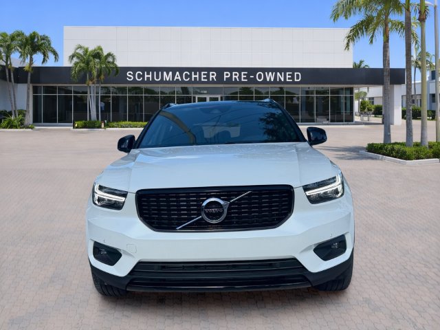 Used 2021 Volvo XC40 T5 R-Design w/ Protection Package Premier AWD/4WD image 2