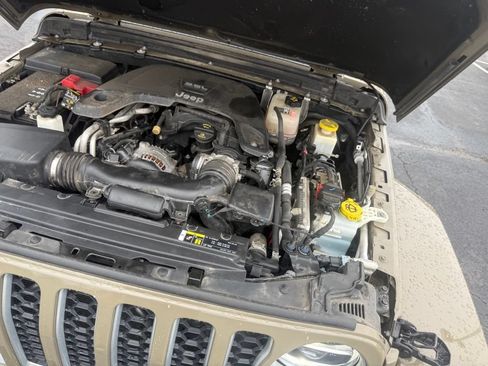 Used 2020 Jeep Gladiator Overland AWD/4WD image 68