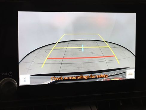 Used 2023 Toyota RAV4 XLE w/ Convenience Package image 10