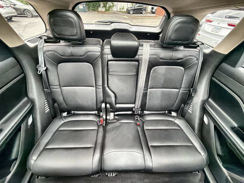 Used 2023 Lincoln Corsair FWD w/ Equipment Group 101A image 26