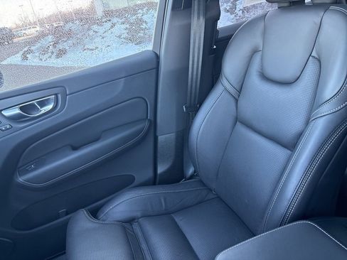 Certified 2024 Volvo XC60 T8 Ultimate w/ Protection Package Premier image 36