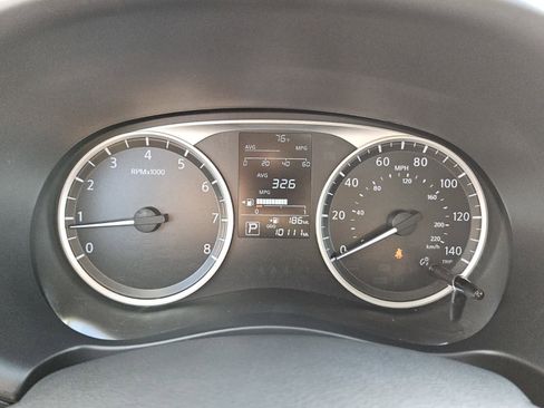 Used 2025 Nissan Kicks Play S image 14