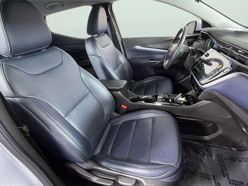 Used 2023 Chevrolet Bolt EUV Premier FWD image 34