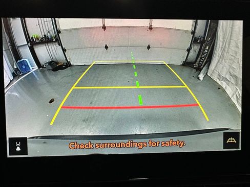 Used 2025 Toyota RAV4 XLE AWD/4WD image 37