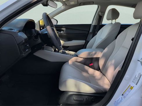 Used 2024 Honda Accord EX image 29