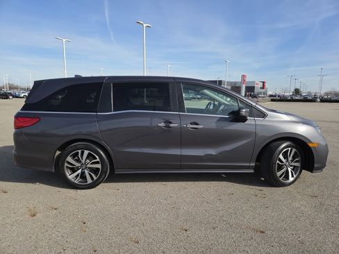 Used 2023 Honda Odyssey Touring image 16