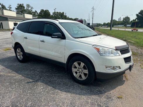 Used 2012 Chevrolet Traverse LT image 8