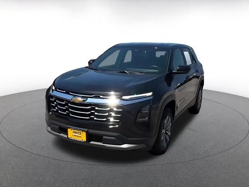 Used 2025 Chevrolet Equinox LT FWD image 8