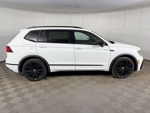 Used 2021 Volkswagen Tiguan SE R-Line w/ 3rd Row Seat Package AWD/4WD image 15