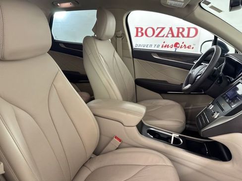 Used 2019 Lincoln MKC Reserve w/ MKC Climate Package image 16