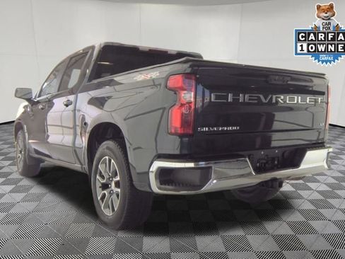 Used 2022 Chevrolet Silverado 1500 LT AWD/4WD image 5