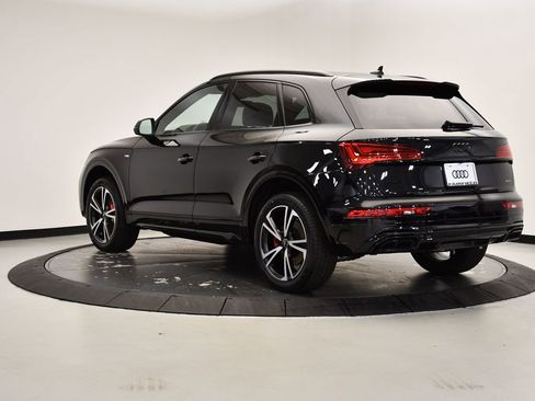 Certified 2025 Audi Q5 2.0T Premium Plus image 3