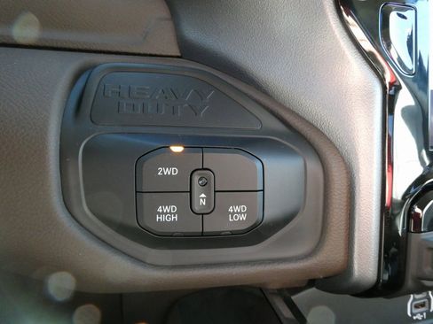 Used 2025 RAM 3500 Laramie w/ Towing Technology Group image 29