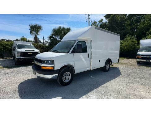 New 2025 Chevrolet Express 3500 w/ Power Convenience Package RWD image 6
