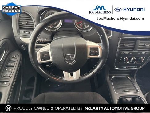 Used 2014 Dodge Grand Caravan SXT w/ Blacktop Package image 25