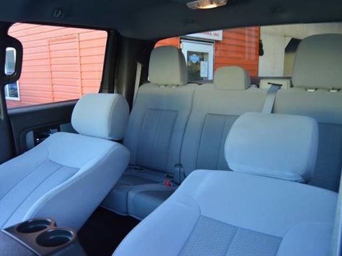 Used 2013 Ford F150 XLT w/ Mid Equipment Group RWD image 41