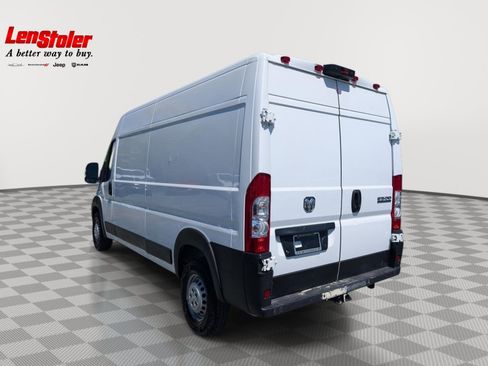 Used 2024 RAM ProMaster 2500 w/ Convenience Group FWD image 3