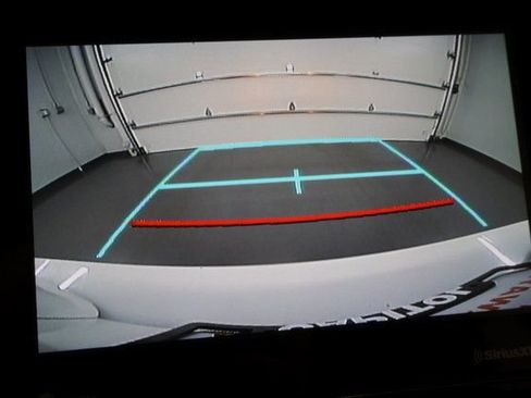 Used 2022 Toyota Prius LE FWD image 23