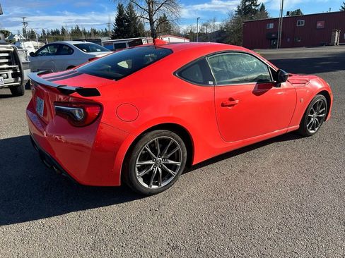 Used 2017 Toyota 86 860 Special Edition image 4