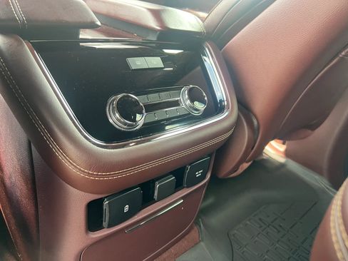 Used 2019 Lincoln Navigator Black Label AWD/4WD image 38