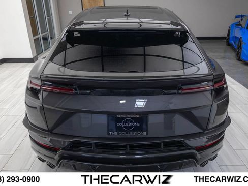 Used 2023 Lamborghini Urus Performante AWD/4WD image 24