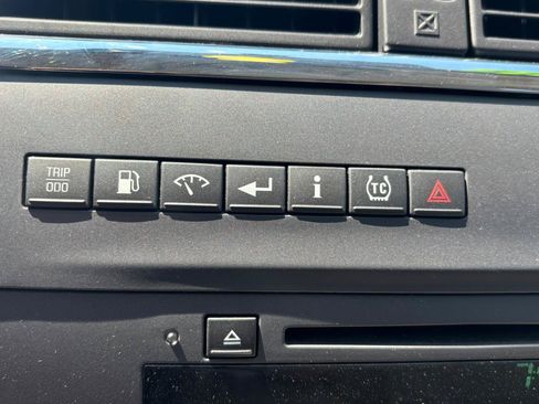 Used 2009 Buick LaCrosse CXL FWD image 13