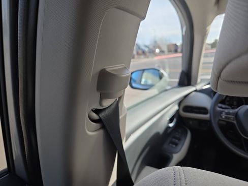 New 2026 Honda HR-V LX image 15