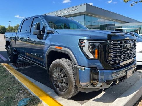 Used 2025 GMC Sierra 2500 Denali Ultimate AWD/4WD image 5