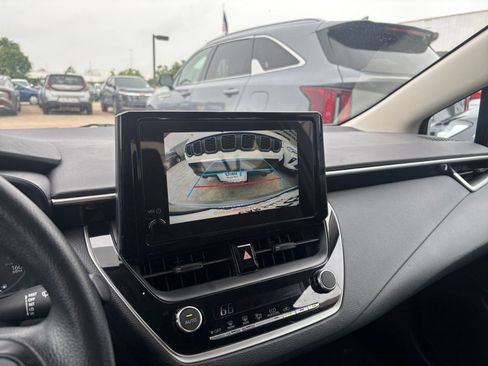 Used 2023 Toyota Corolla LE FWD image 22