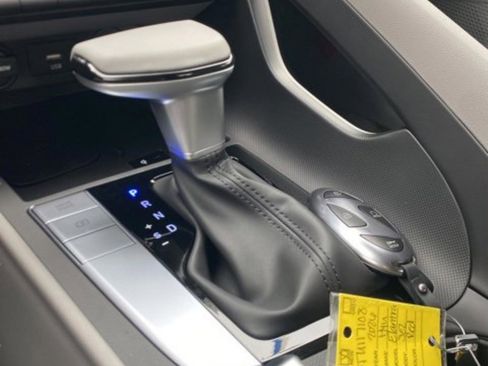 New 2026 Hyundai Elantra Sport FWD image 28