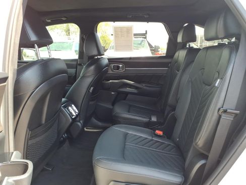 Used 2025 Kia Sorento SX Prestige AWD/4WD image 18