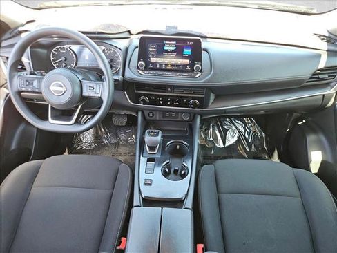 Used 2024 Nissan Rogue S FWD image 22