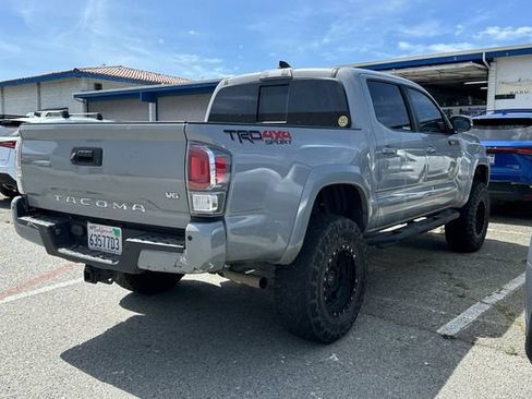 Used 2021 Toyota Tacoma TRD Sport w/ TRD Premium Sport Package AWD/4WD image 5
