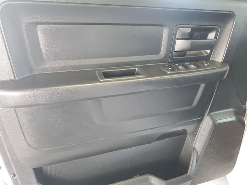 Used 2019 RAM 1500 Tradesman w/ Chrome Appearance Group RWD image 14