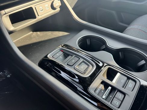 New 2025 Honda Pilot Sport image 10