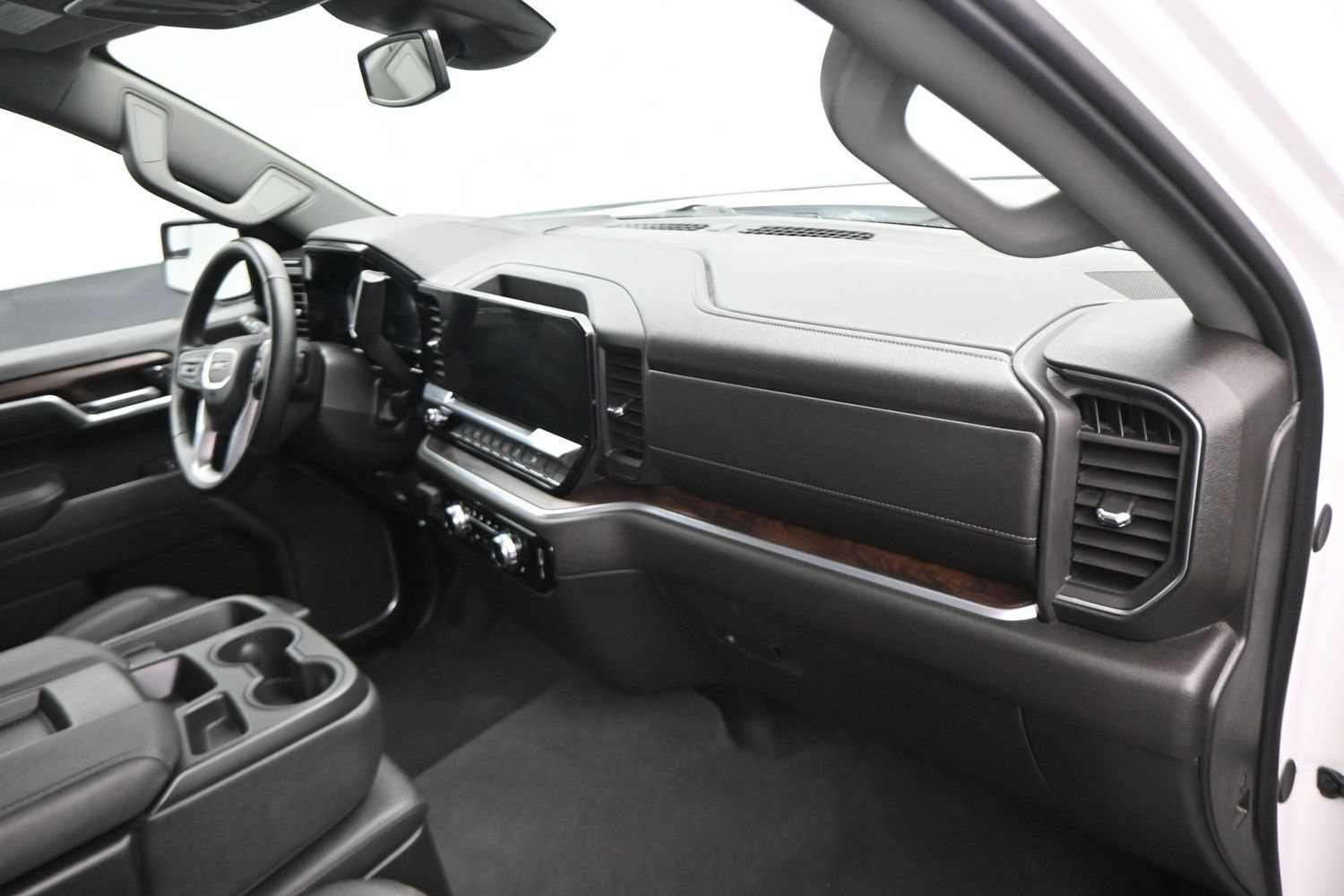 Used 2026 GMC Sierra 1500 SLT RWD image 20