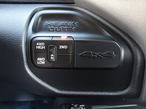 Used 2023 RAM 2500 Big Horn w/ Level 1 Equipment Group image 17