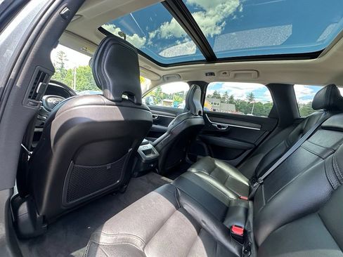 Used 2019 Volvo V90 T5 Cross Country AWD/4WD image 36