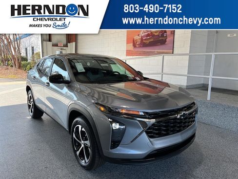 New 2026 Chevrolet Trax RS w/ Driver Confidence Package image 1