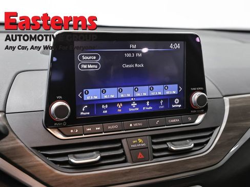 Used 2025 Nissan Altima 2.5 SV image 19