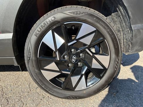 Used 2025 Hyundai Kona SEL image 24