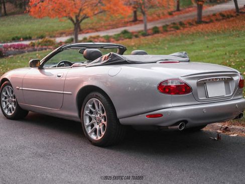 Used 2001 Jaguar XK8 Convertible image 6