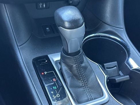 Used 2014 Toyota Highlander Limited Platinum image 29