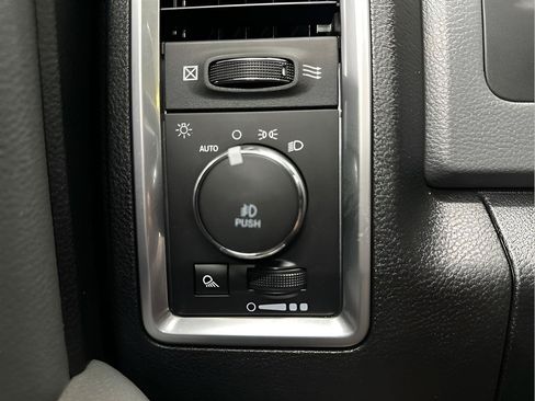 Used 2018 RAM 3500 Big Horn AWD/4WD image 20